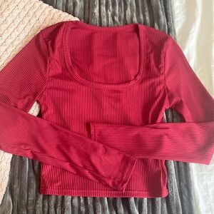 Red/maroon long sleeve tee